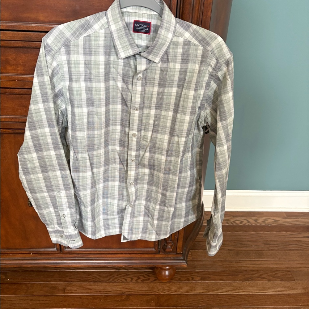 Untuck It Shirt